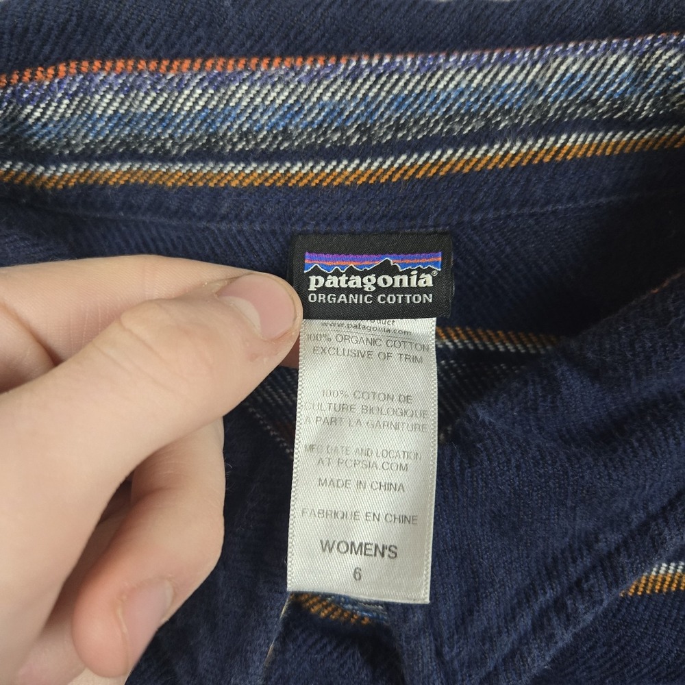Patagonia Shirt Womens 6 Blue Multicolor Striped Organic Cotton Button Up‎ - Picture 6 of 12